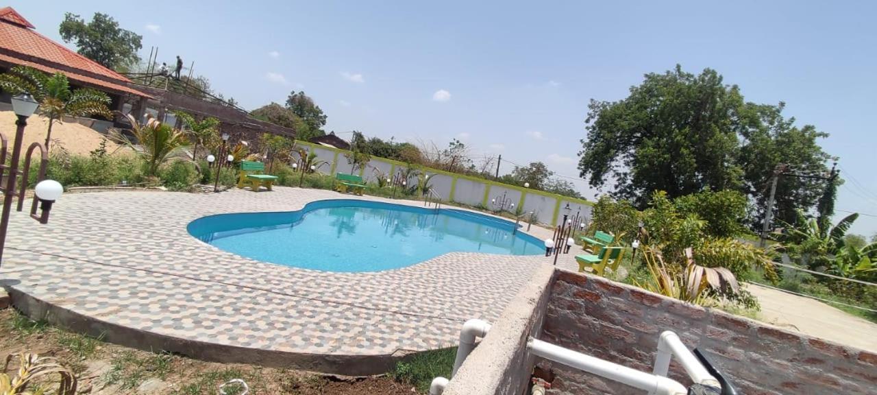 Vrundavan Home Stay And Village Resort Kevadia Экстерьер фото